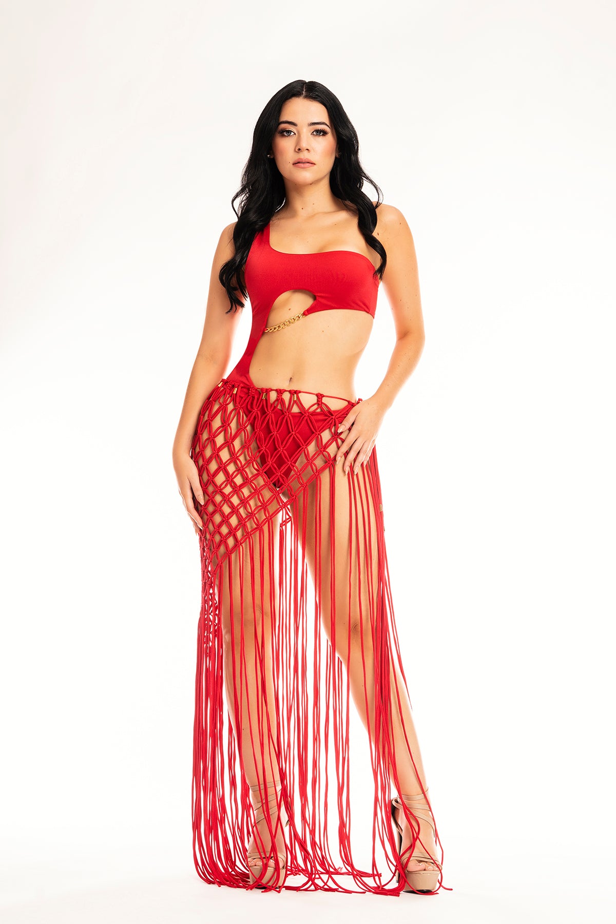 Red Scandal Pareo with macramé and long fringe